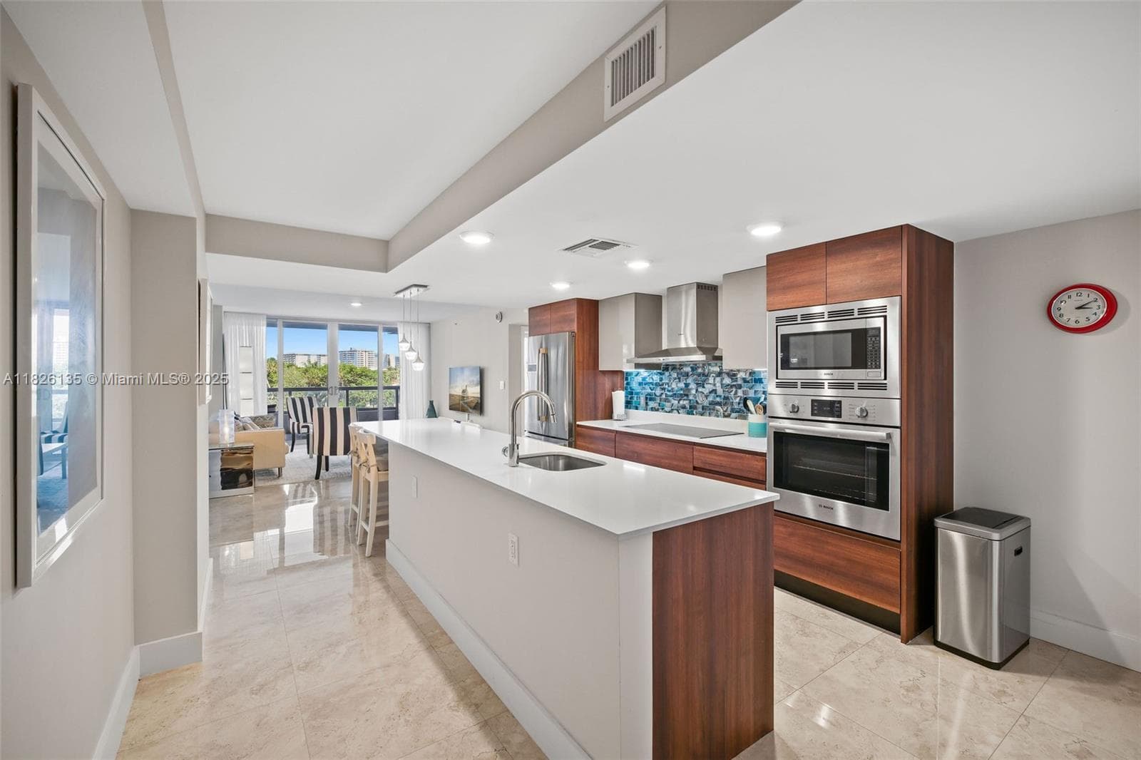 9261 E Bay Harbor Dr 404 photo 3