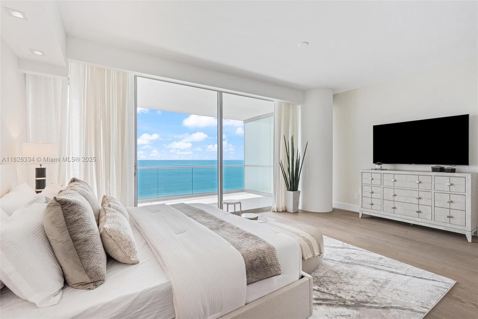 10203 Collins Ave 1603 photo 7