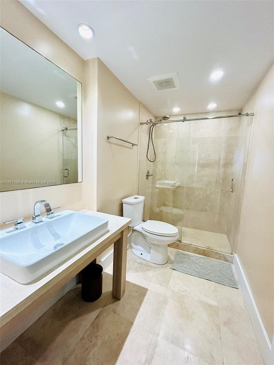 100 Lincoln Rd 1429 photo 5