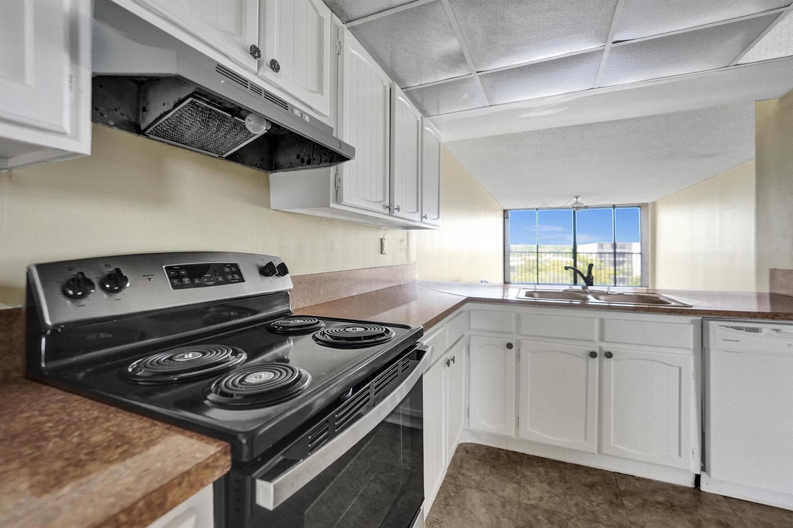 12 Royal Palm Way 6020 photo 13