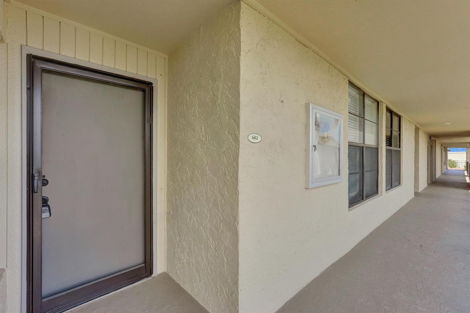 12 Royal Palm Way 6020 photo 3