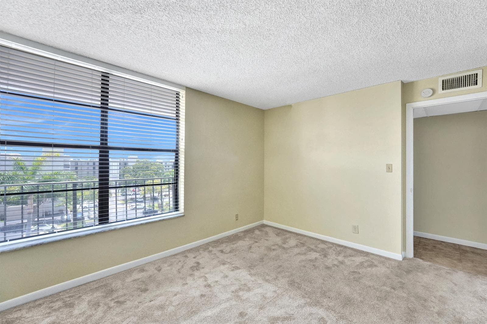 12 Royal Palm Way 6020 photo 24