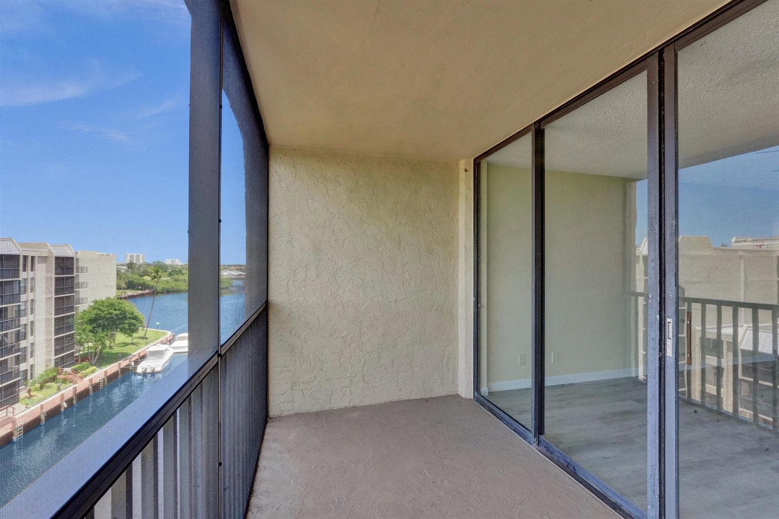 12 Royal Palm Way 6020 photo 18