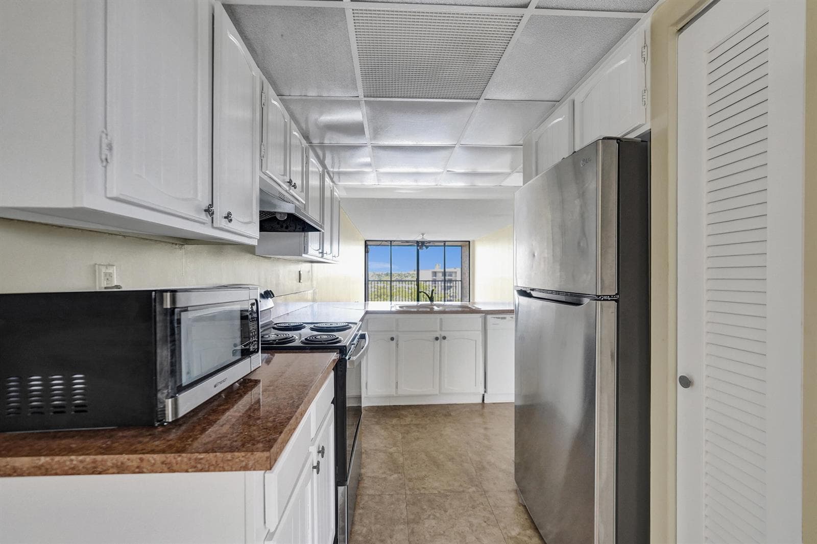 12 Royal Palm Way 6020 photo 11