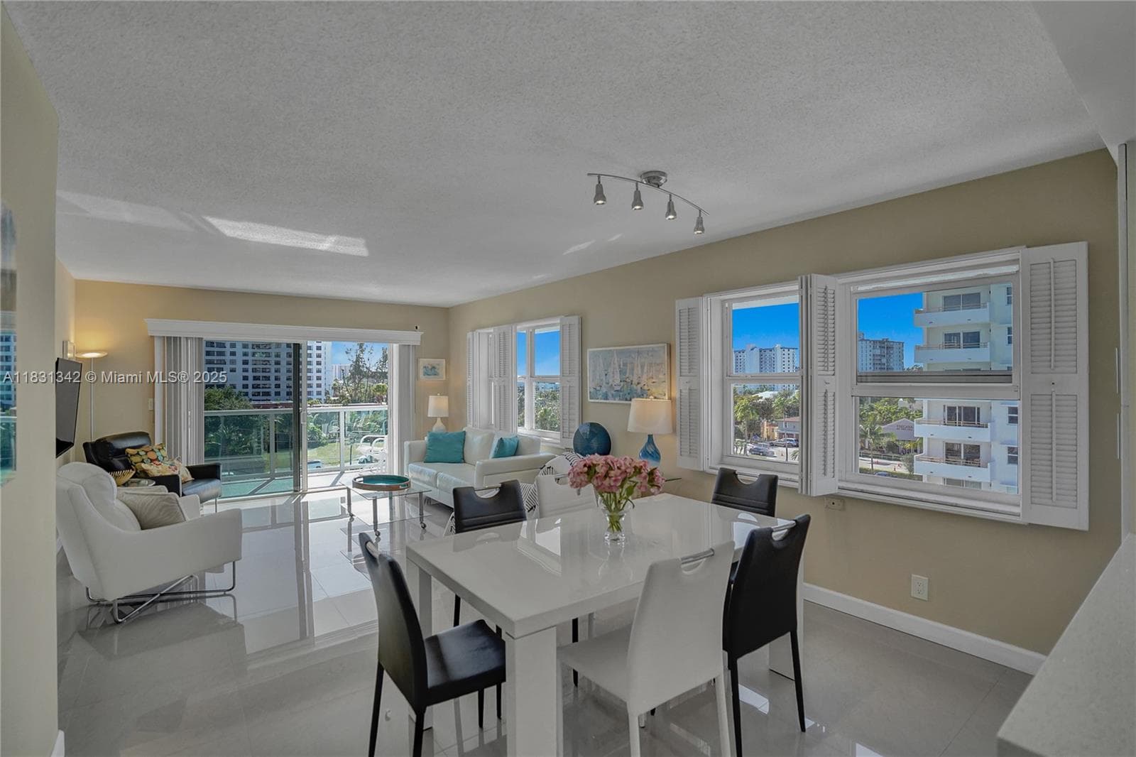 1620 N Ocean Blvd 510 photo 17
