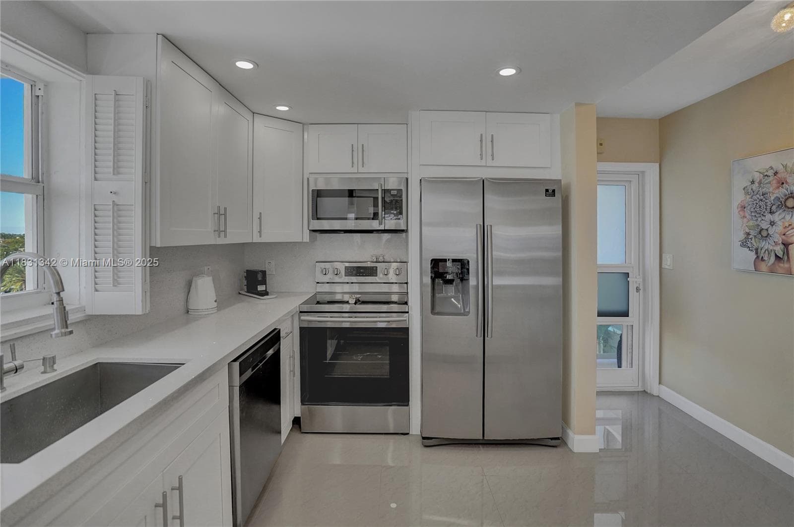 1620 N Ocean Blvd 510 photo 16