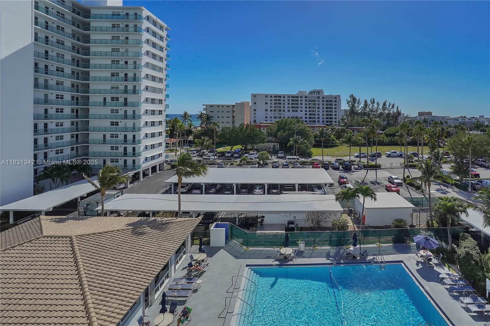 1620 N Ocean Blvd 510 photo 5