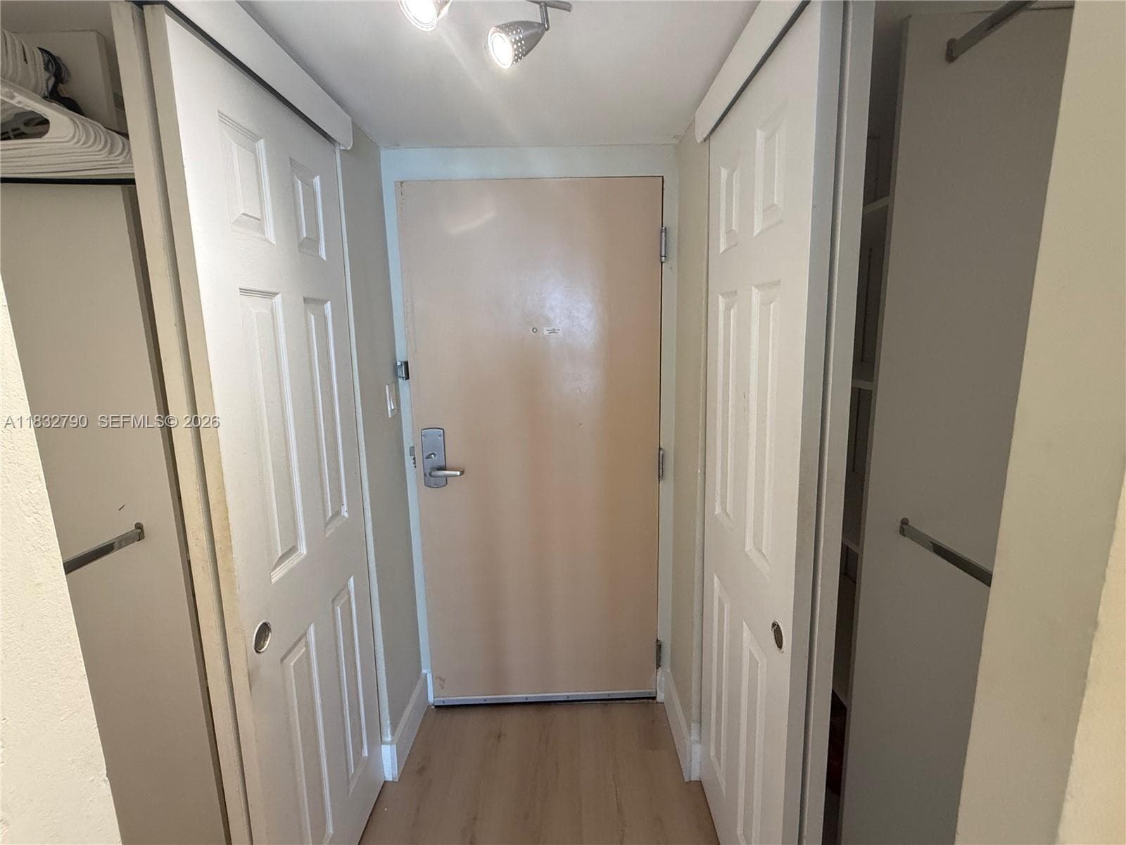 19201 Collins Ave 717 photo 9