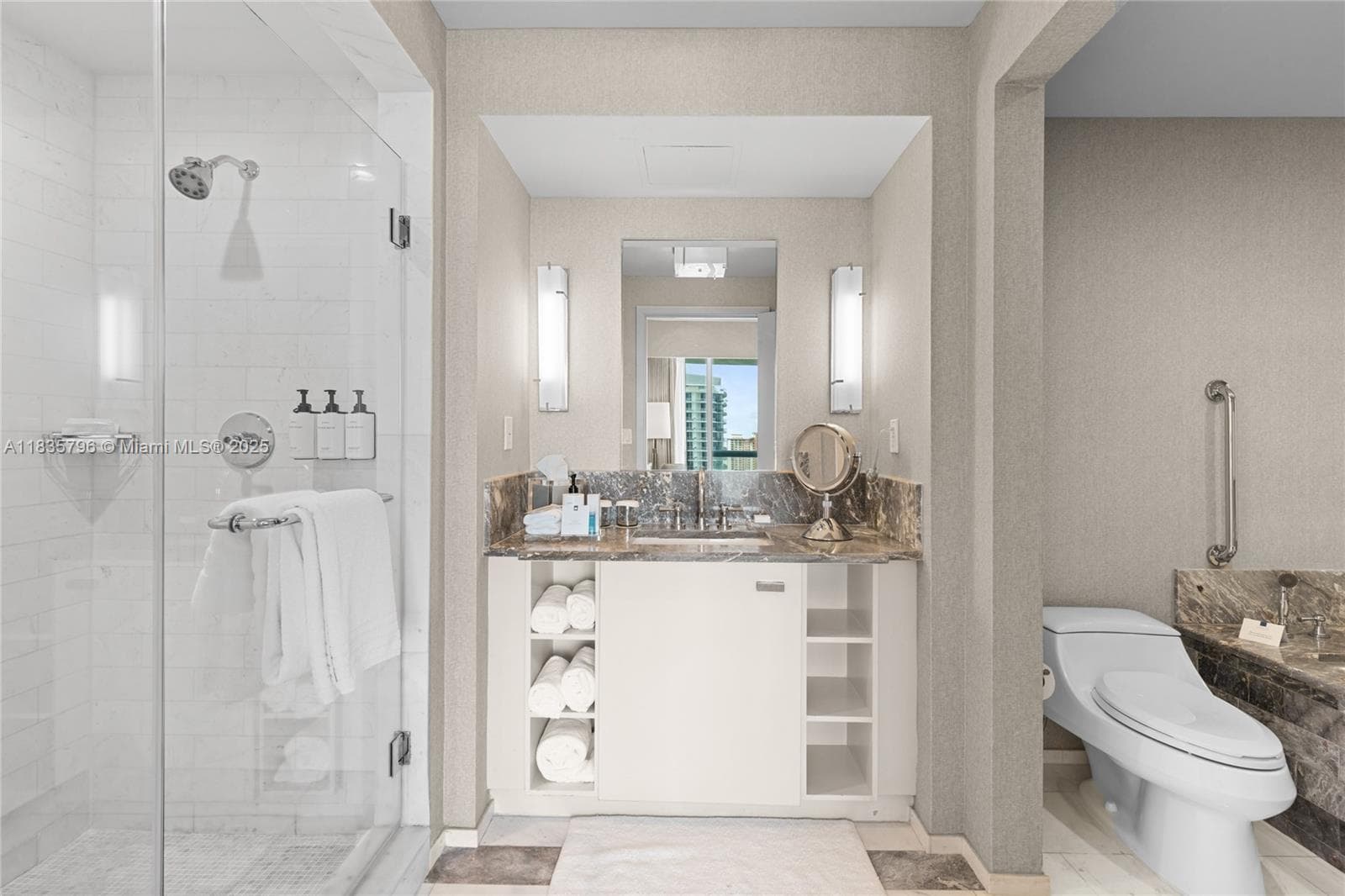 551 N Fort Lauderdale Beach Blvd H1401 photo 16