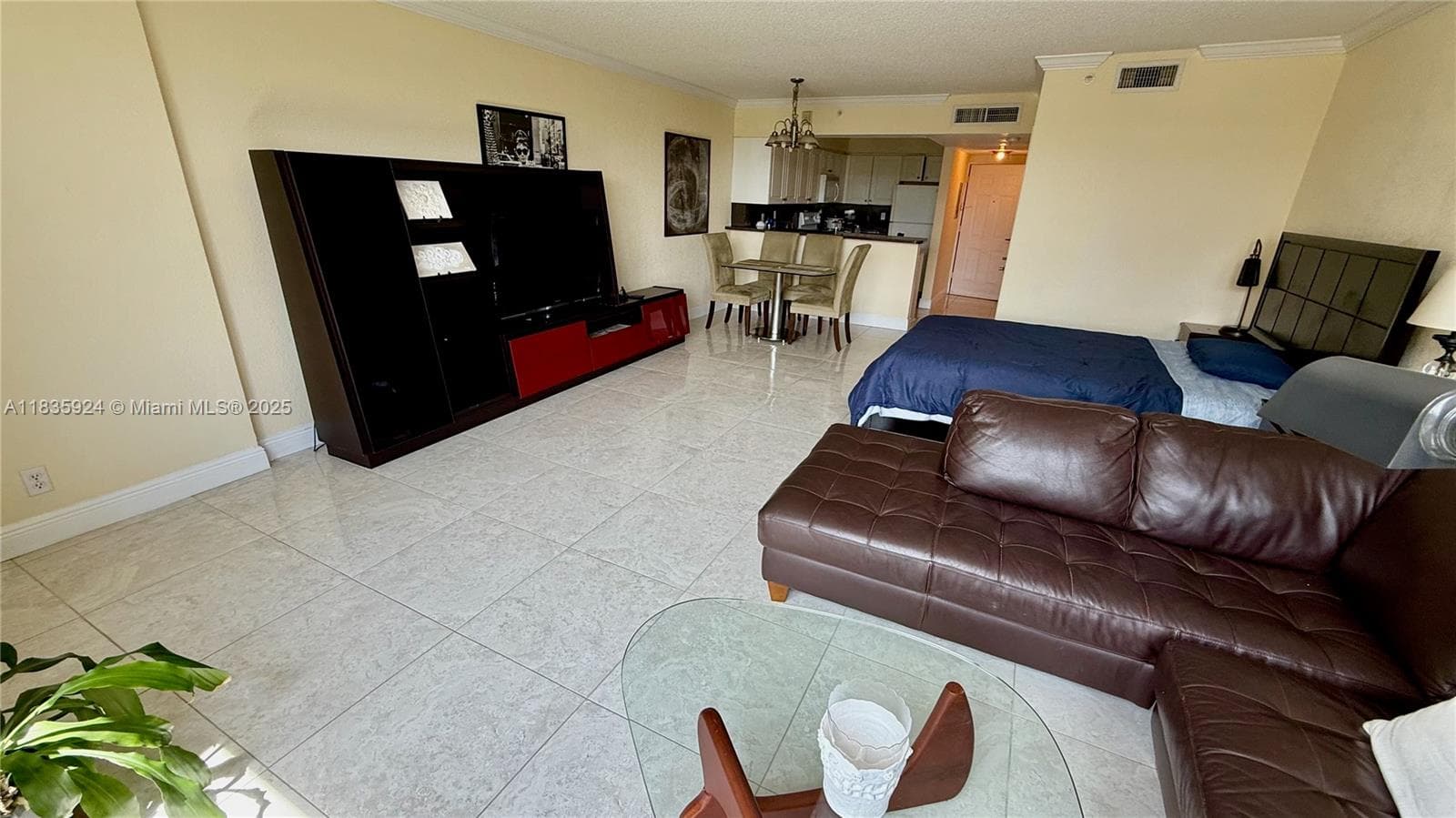 2501 S Ocean Dr 427 photo 4