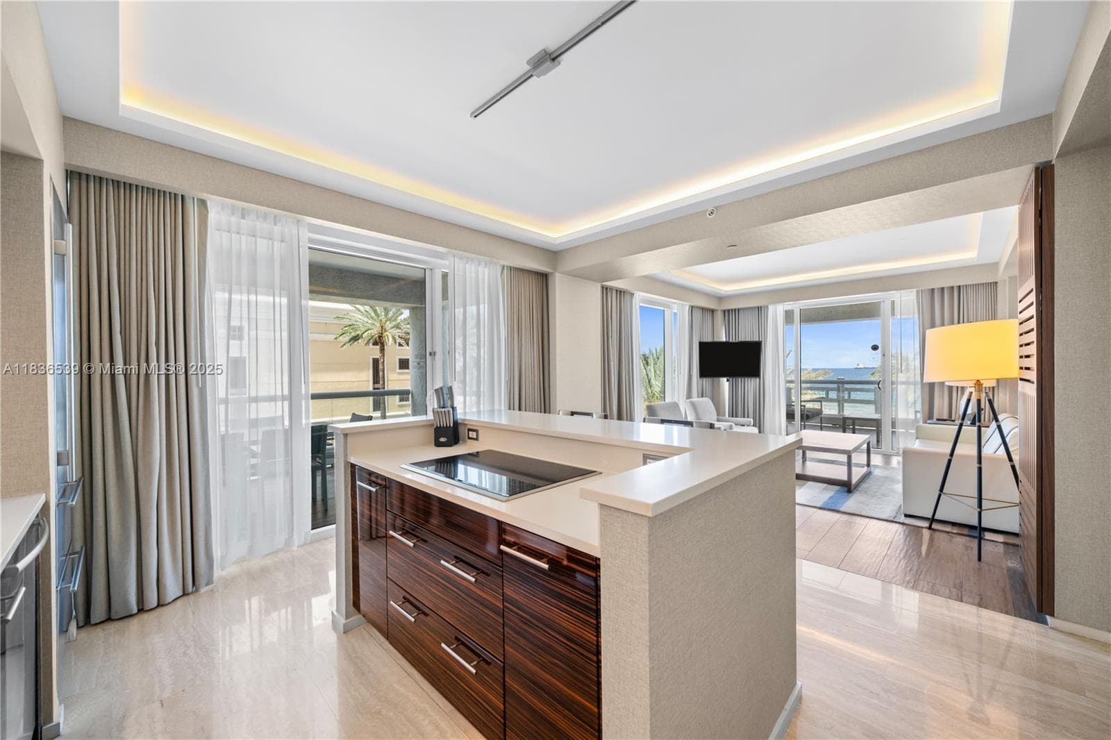 551 N Fort Lauderdale Beach Blvd R201 photo 2