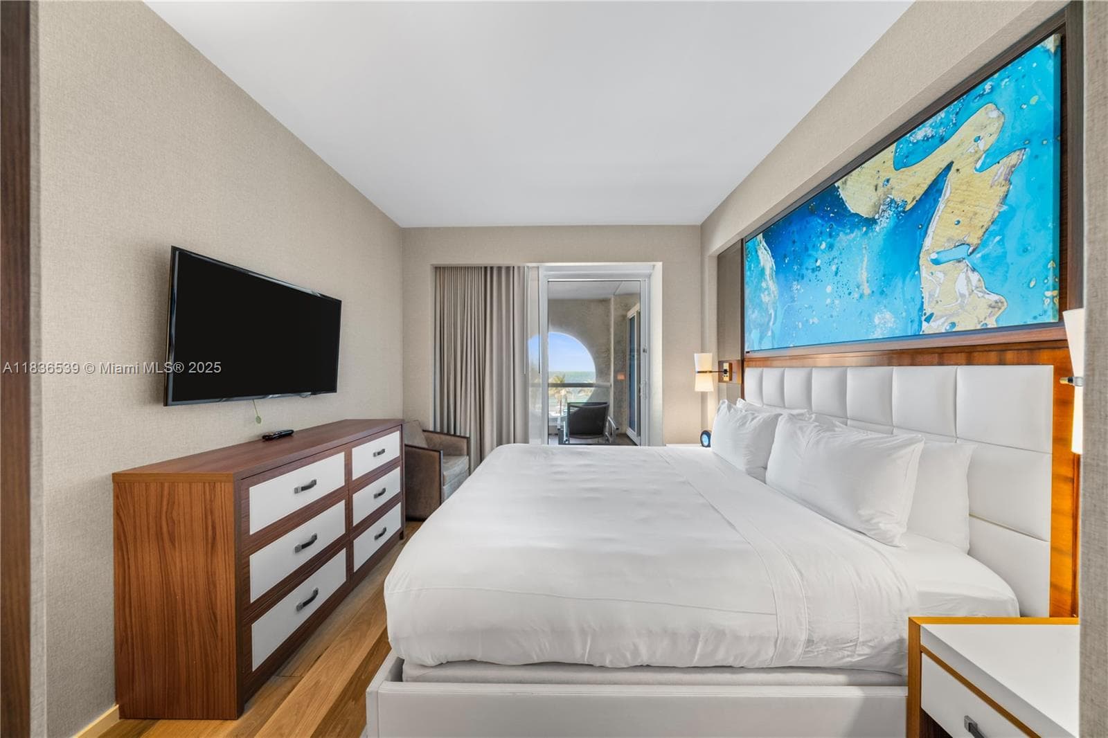 551 N Fort Lauderdale Beach Blvd R201 photo 4