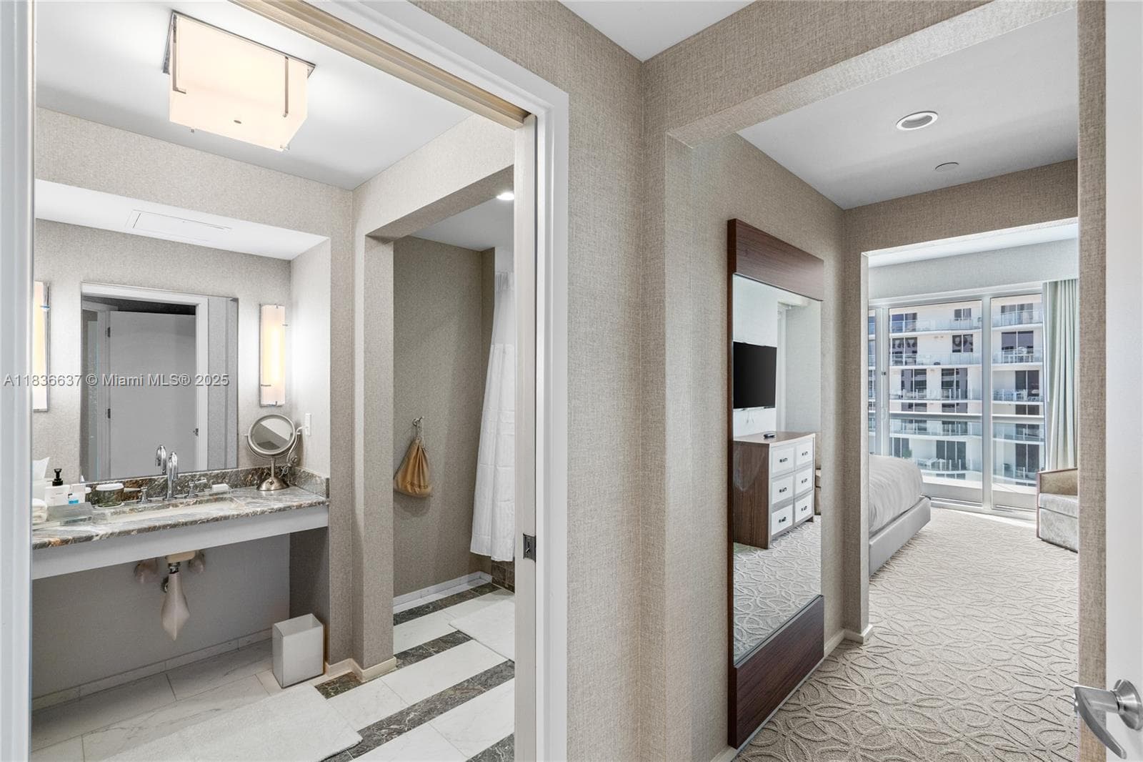 551 N Fort Lauderdale Beach Blvd R2205 photo 3