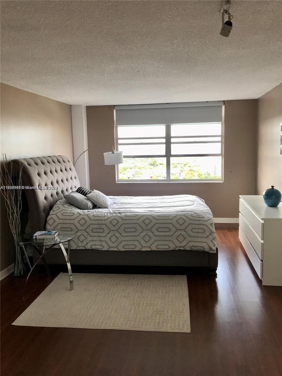 2780 NE 183rd St 2015 photo 13