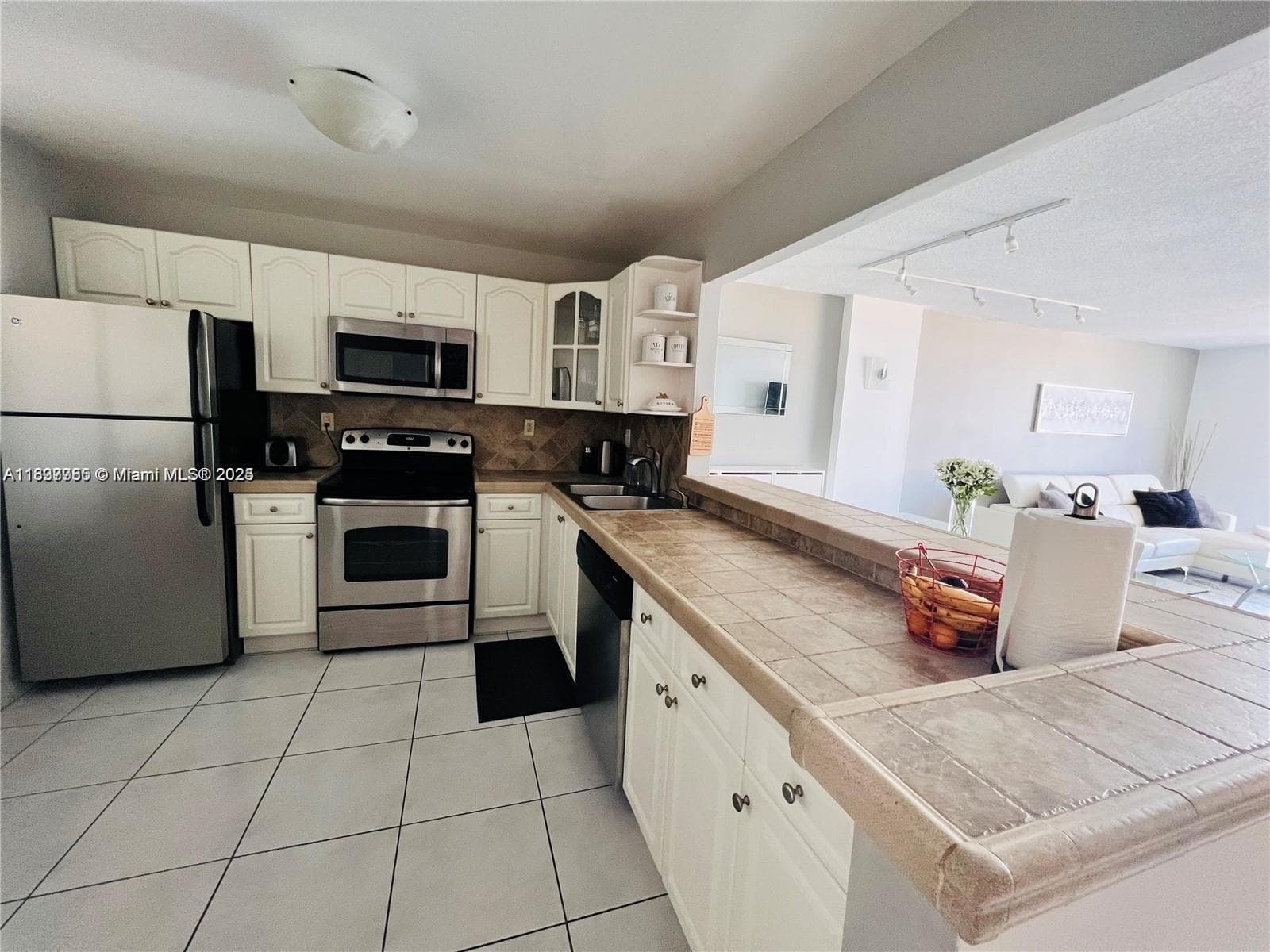 2780 NE 183rd St 2015 photo 5