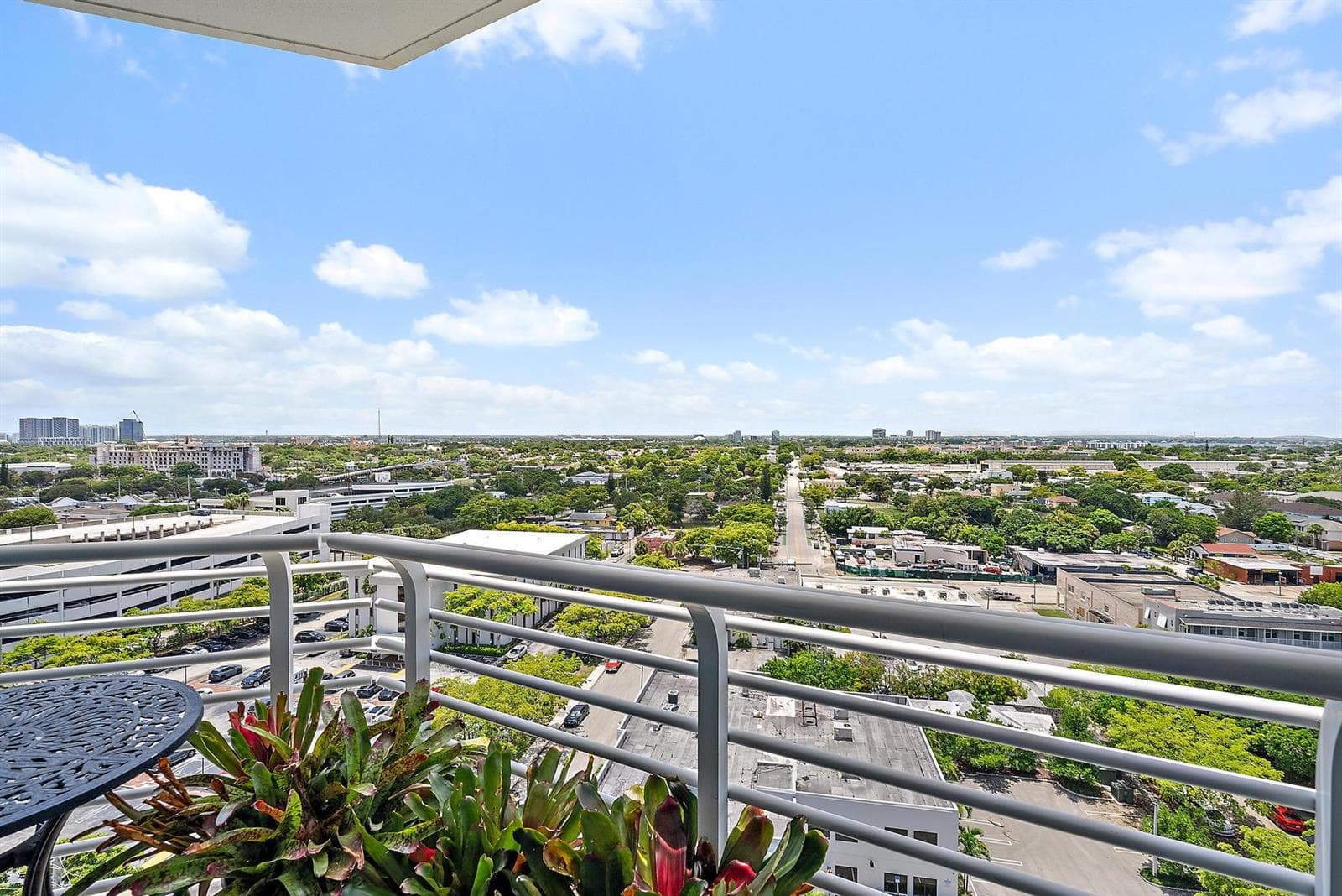 1551 N Flagler Drive 1410 photo 11