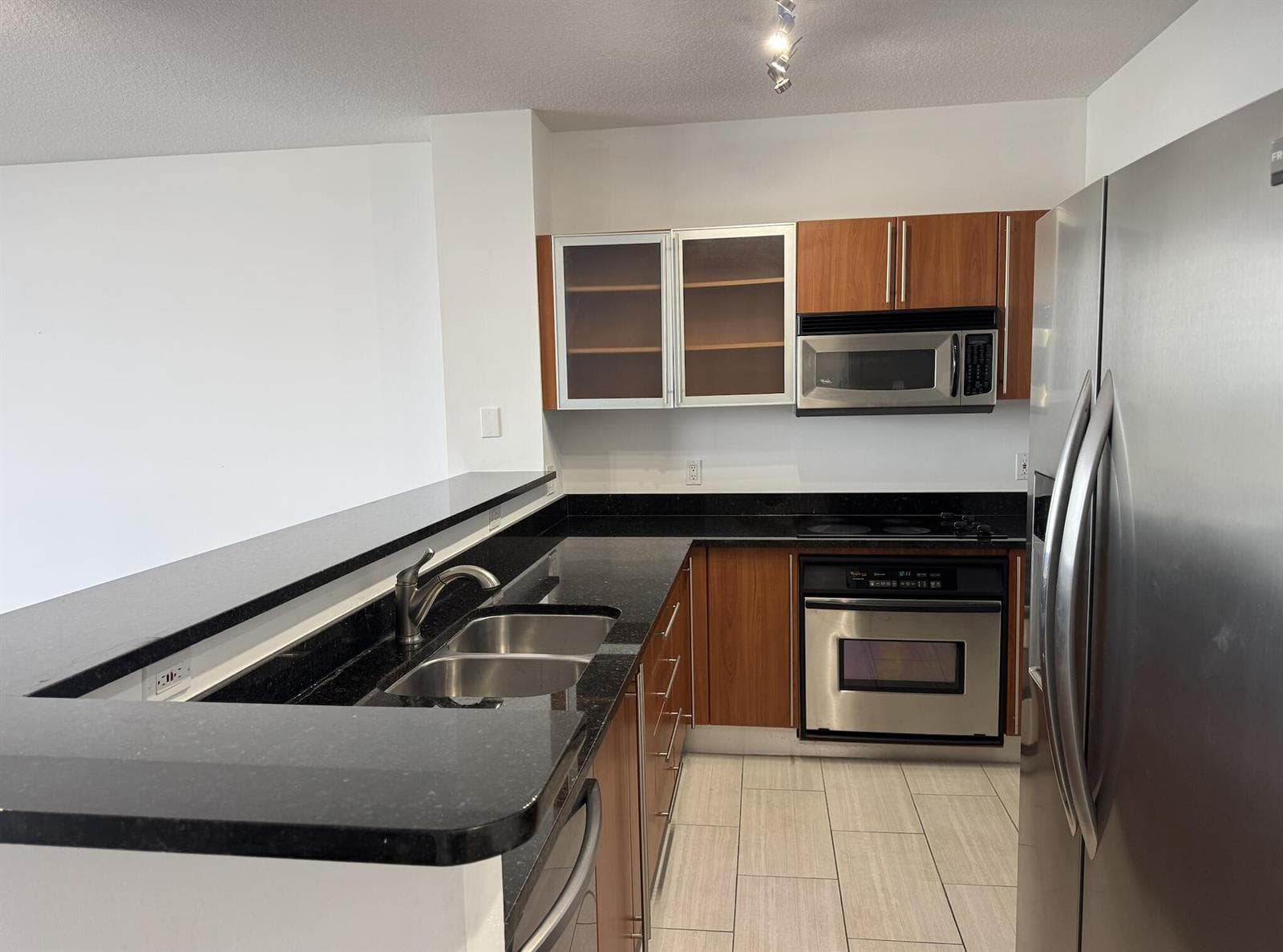 1551 N Flagler Drive 1410 photo 8