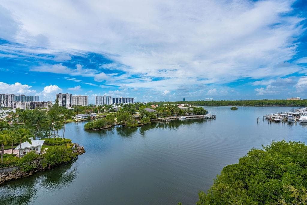 300 Sunny Isles Blvd 4-1808 photo 1