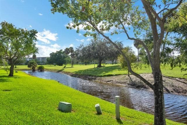 676 W Palm Aire Drive photo 7
