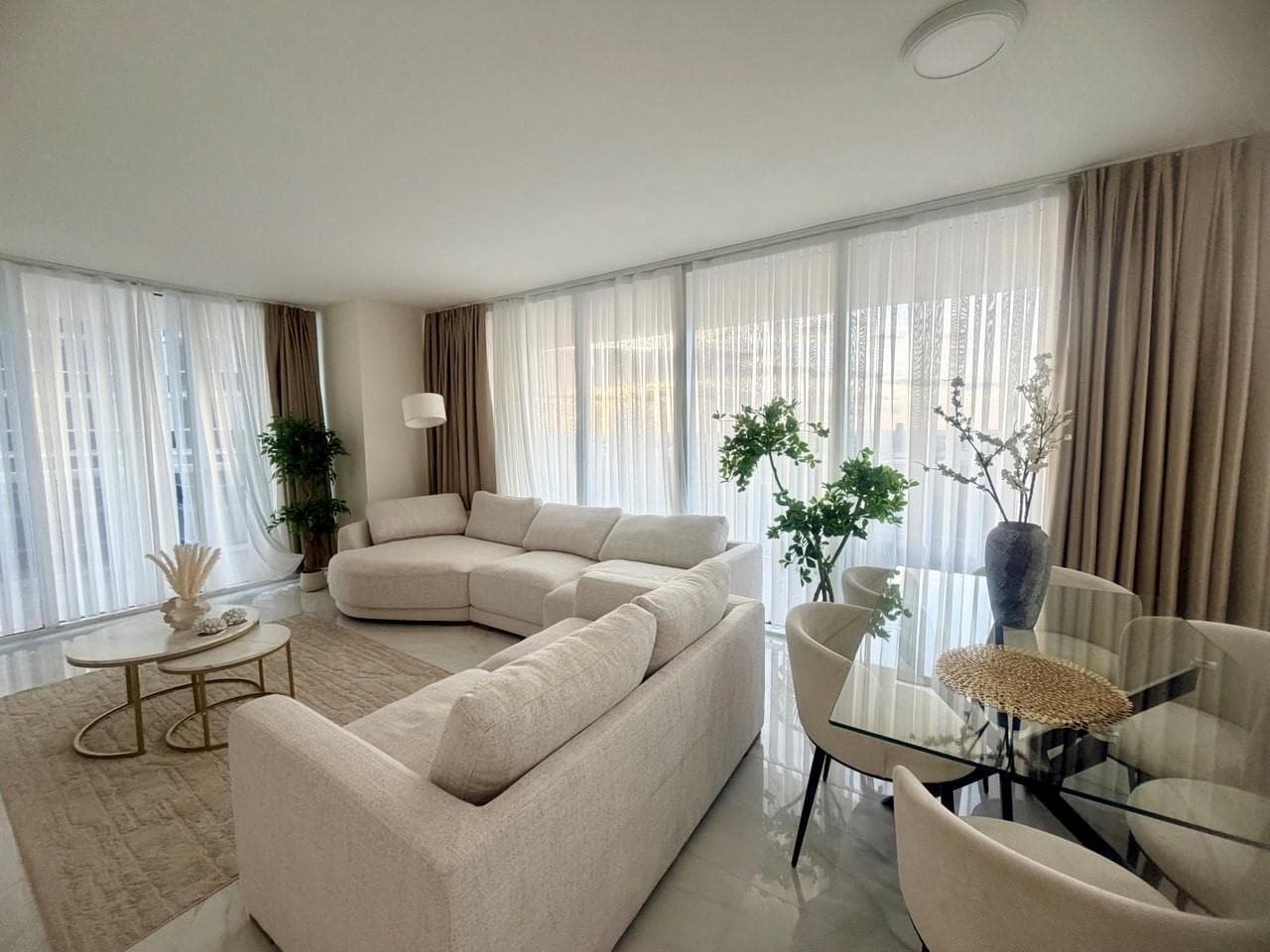 1830 S Ocean Drive 2406 photo 2