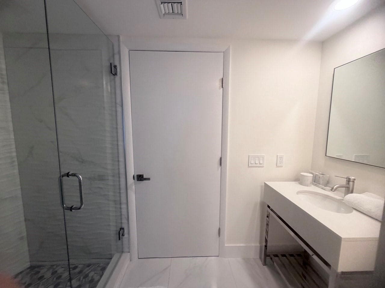 1830 S Ocean Drive 2406 photo 13