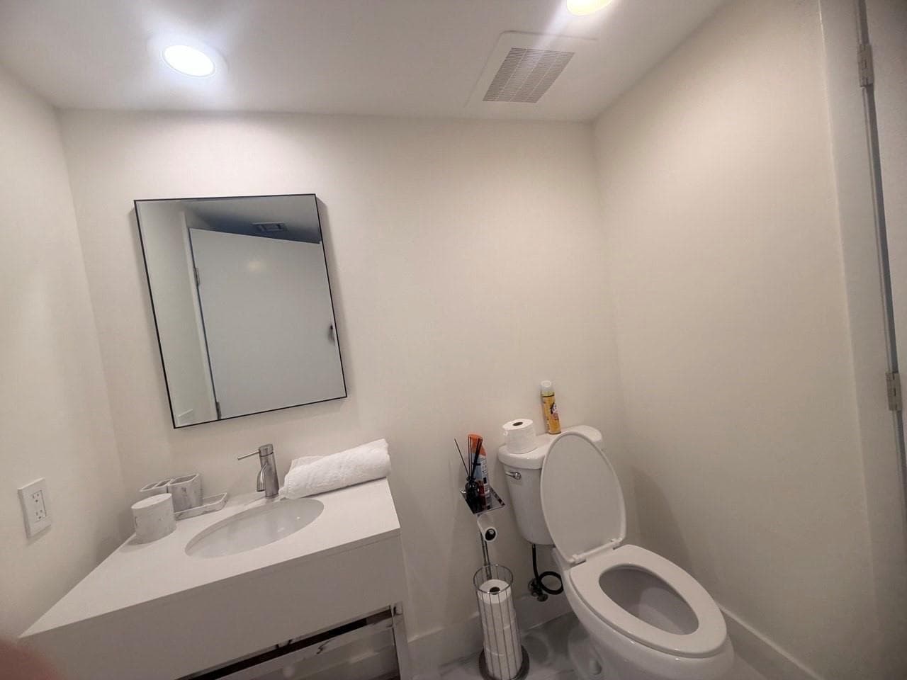 1830 S Ocean Drive 2406 photo 17