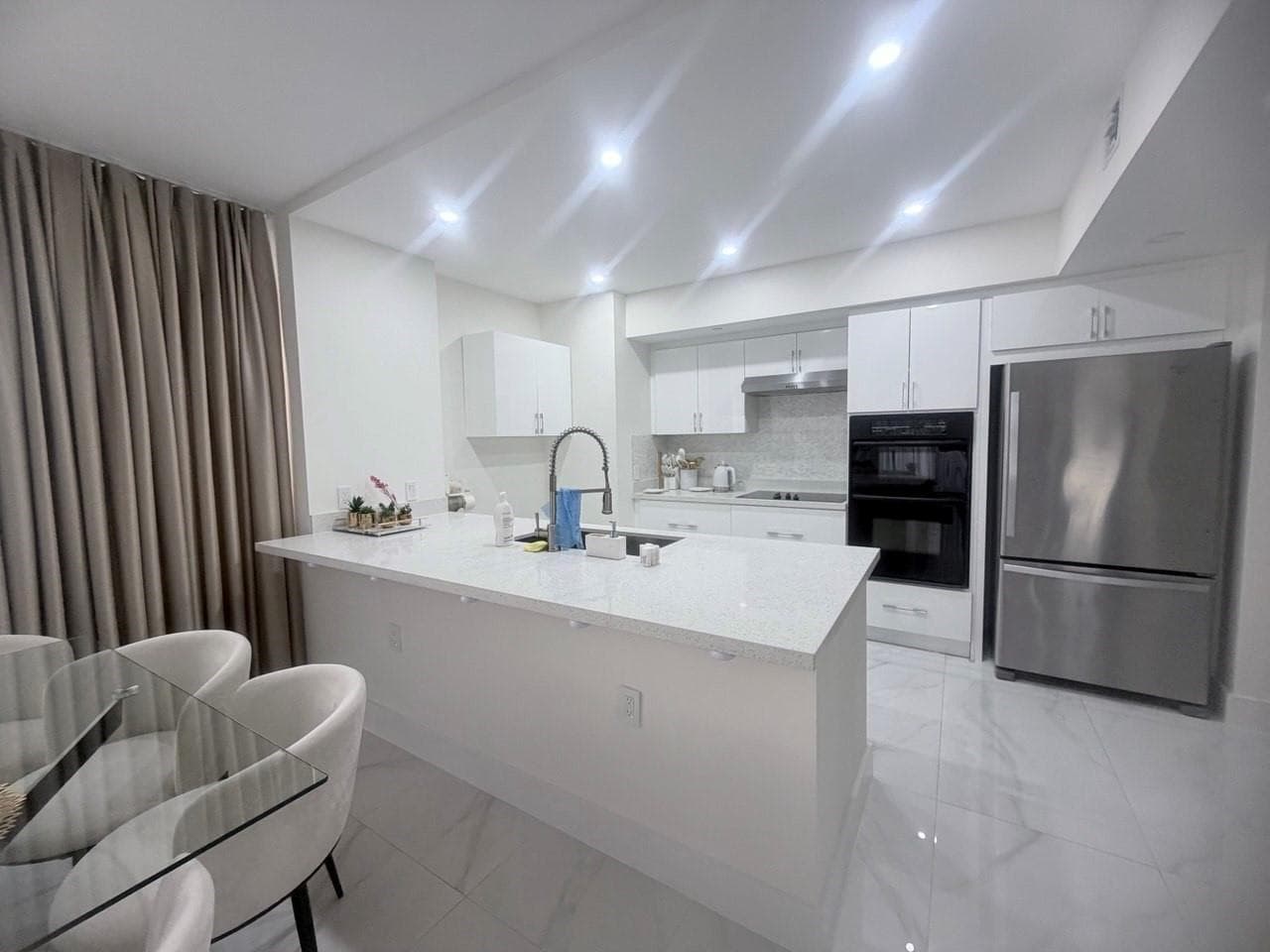 1830 S Ocean Drive 2406 photo 9