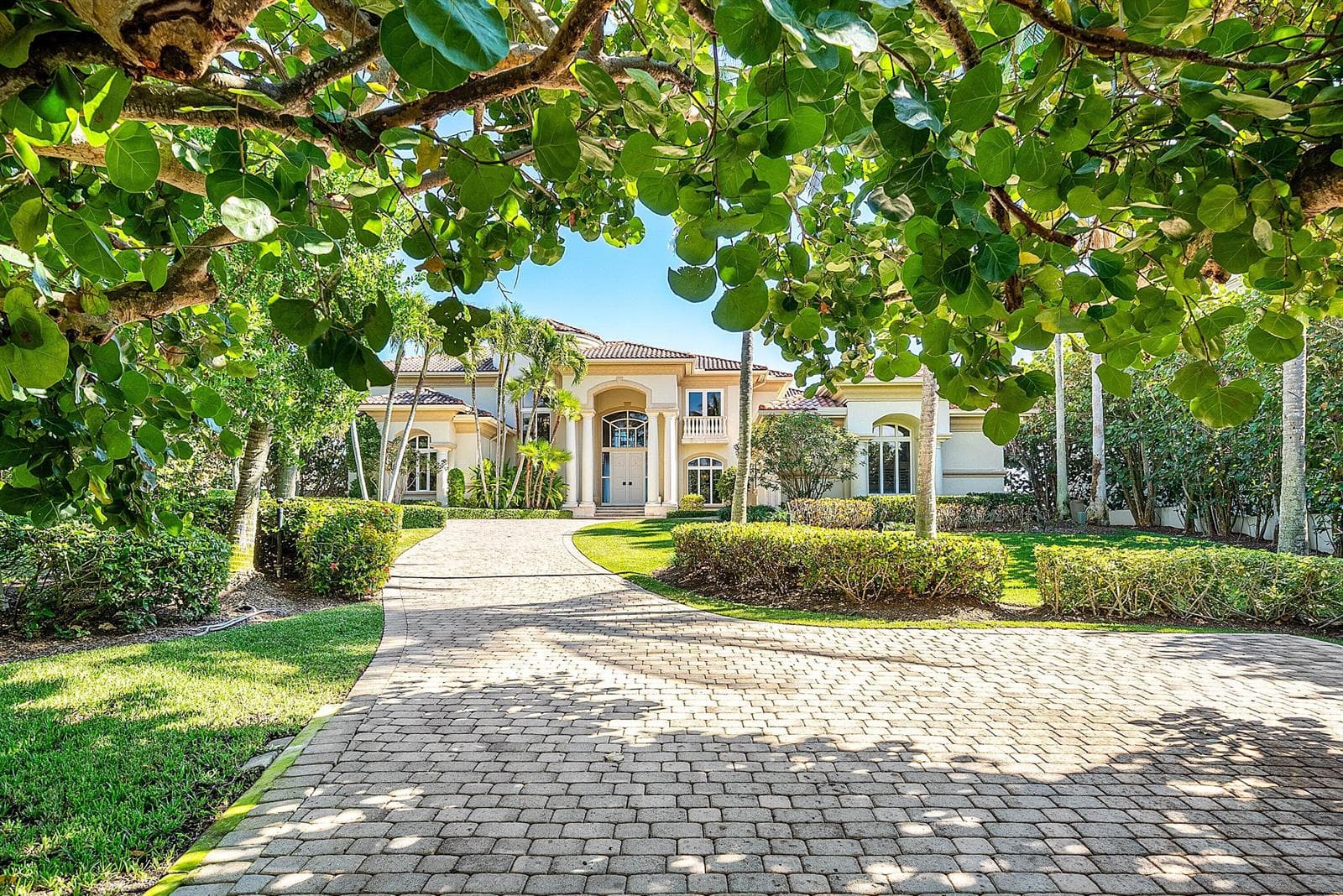 6373 N Ocean Boulevard photo 2
