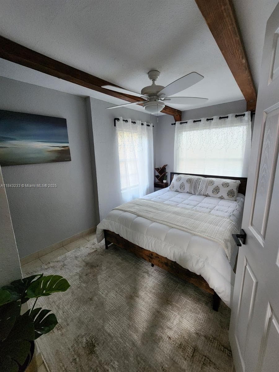 1872 SW 29th Ave A photo 8