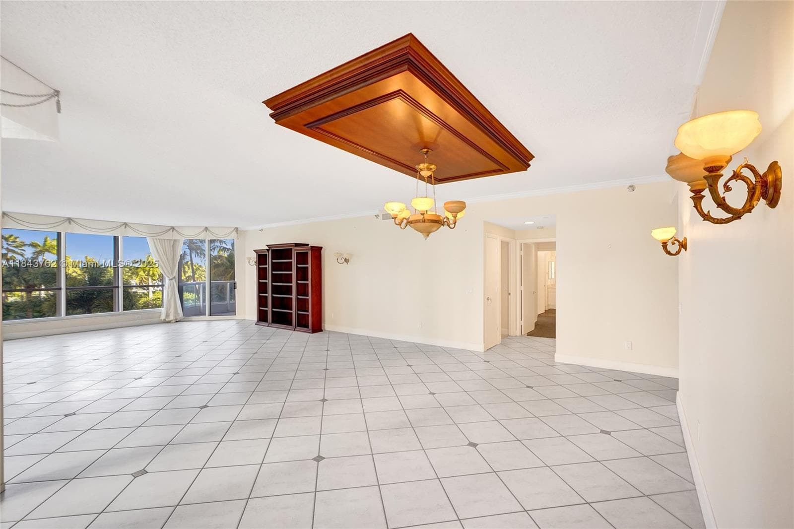 21150 Point Pl 406 photo 19