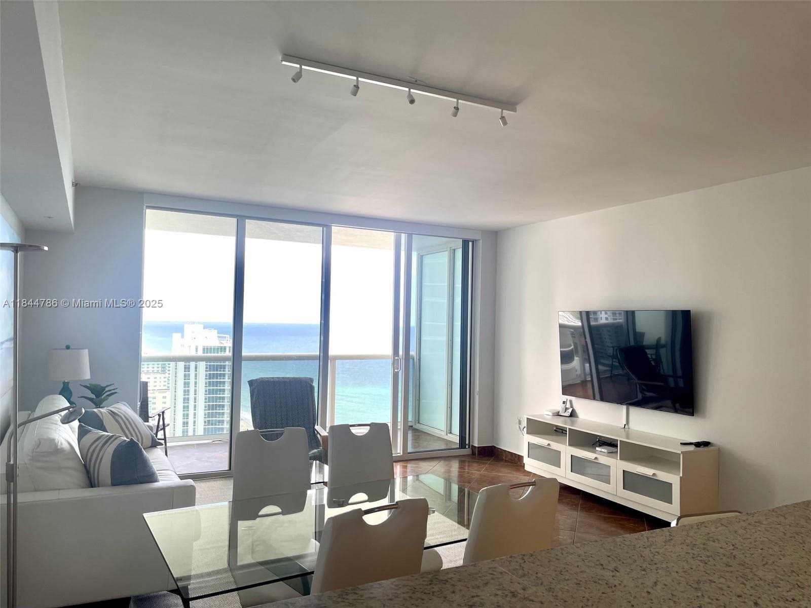 1830 S Ocean Dr 3009 photo 14