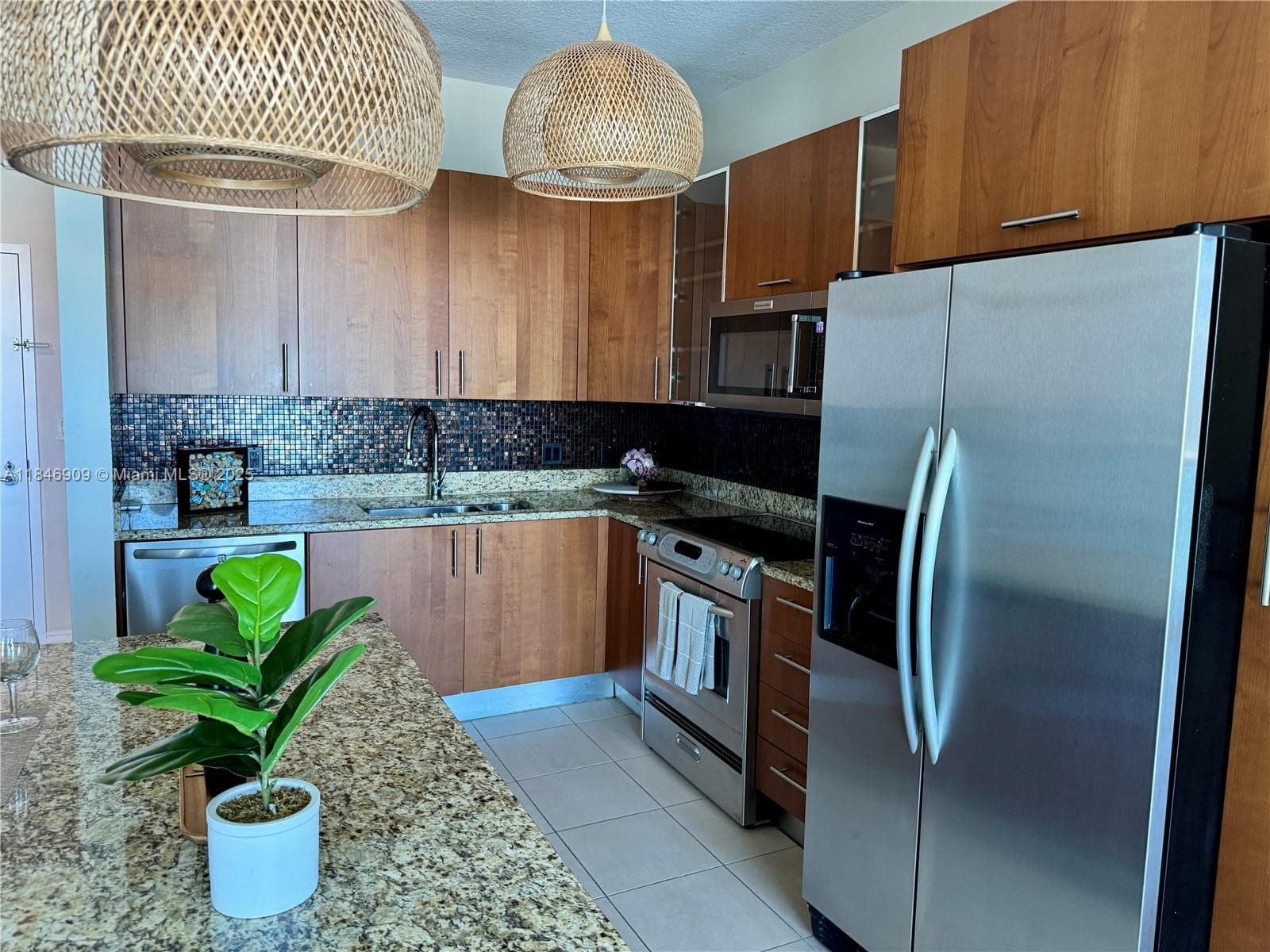 1945 S Ocean Dr 2311 photo 6