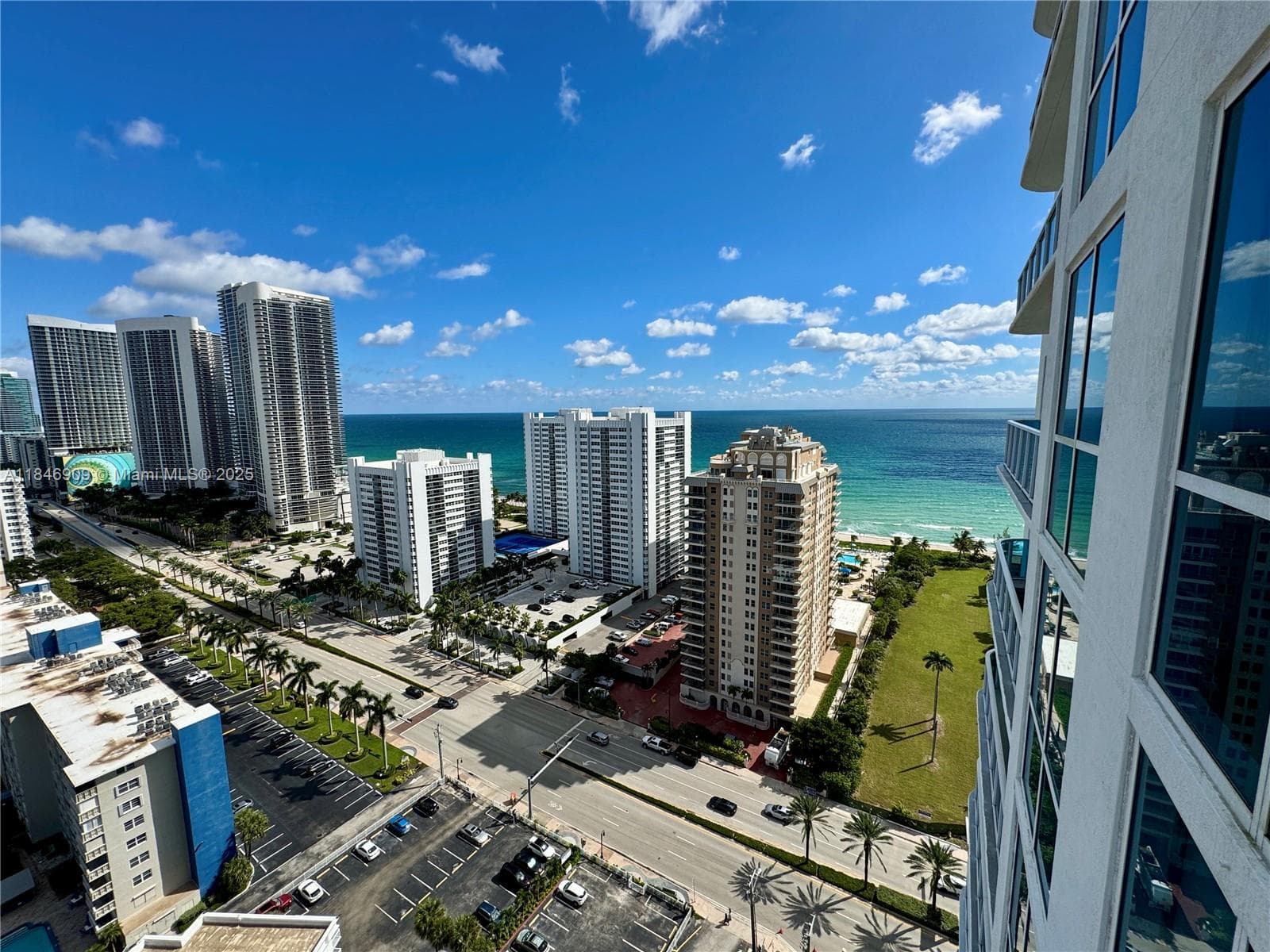 1945 S Ocean Dr 2311 photo 3