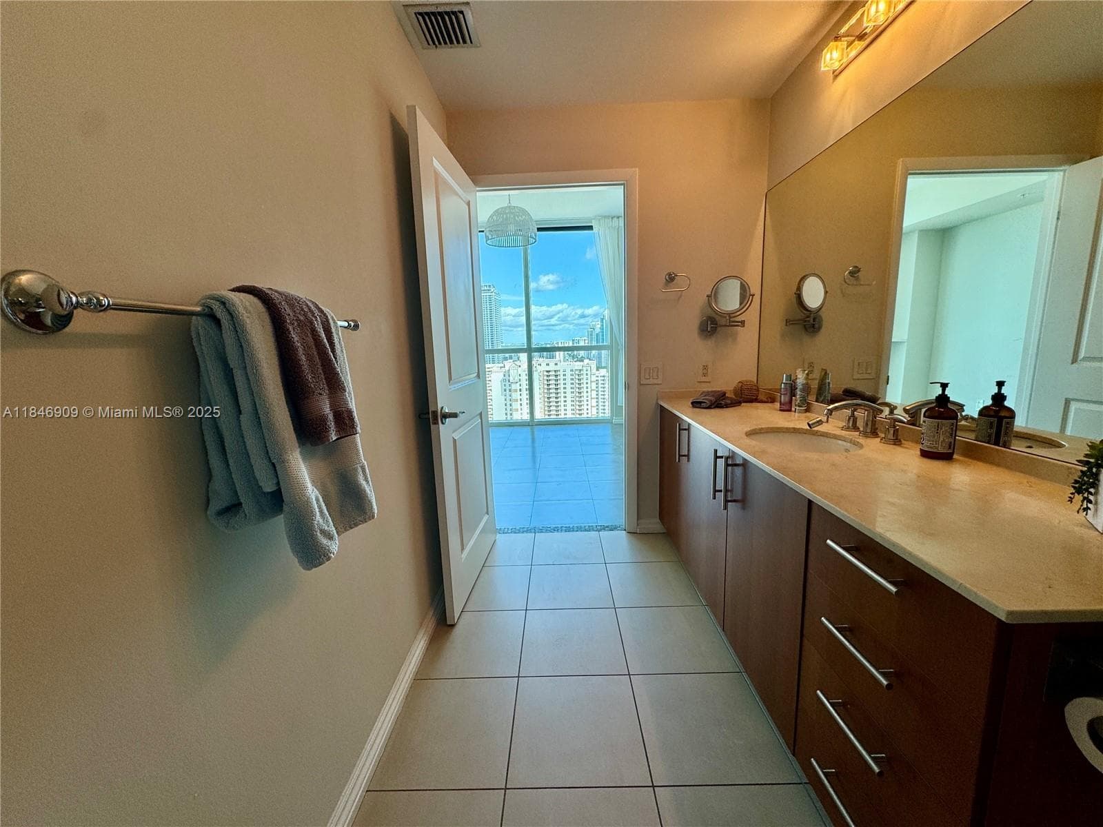 1945 S Ocean Dr 2311 photo 21