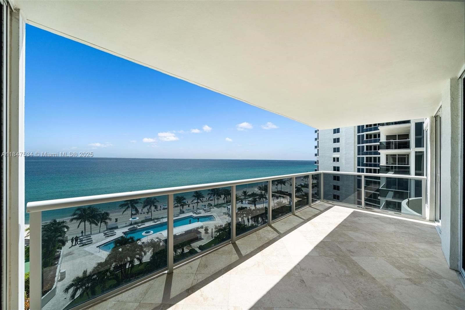 19111 Collins Ave 704 photo 7