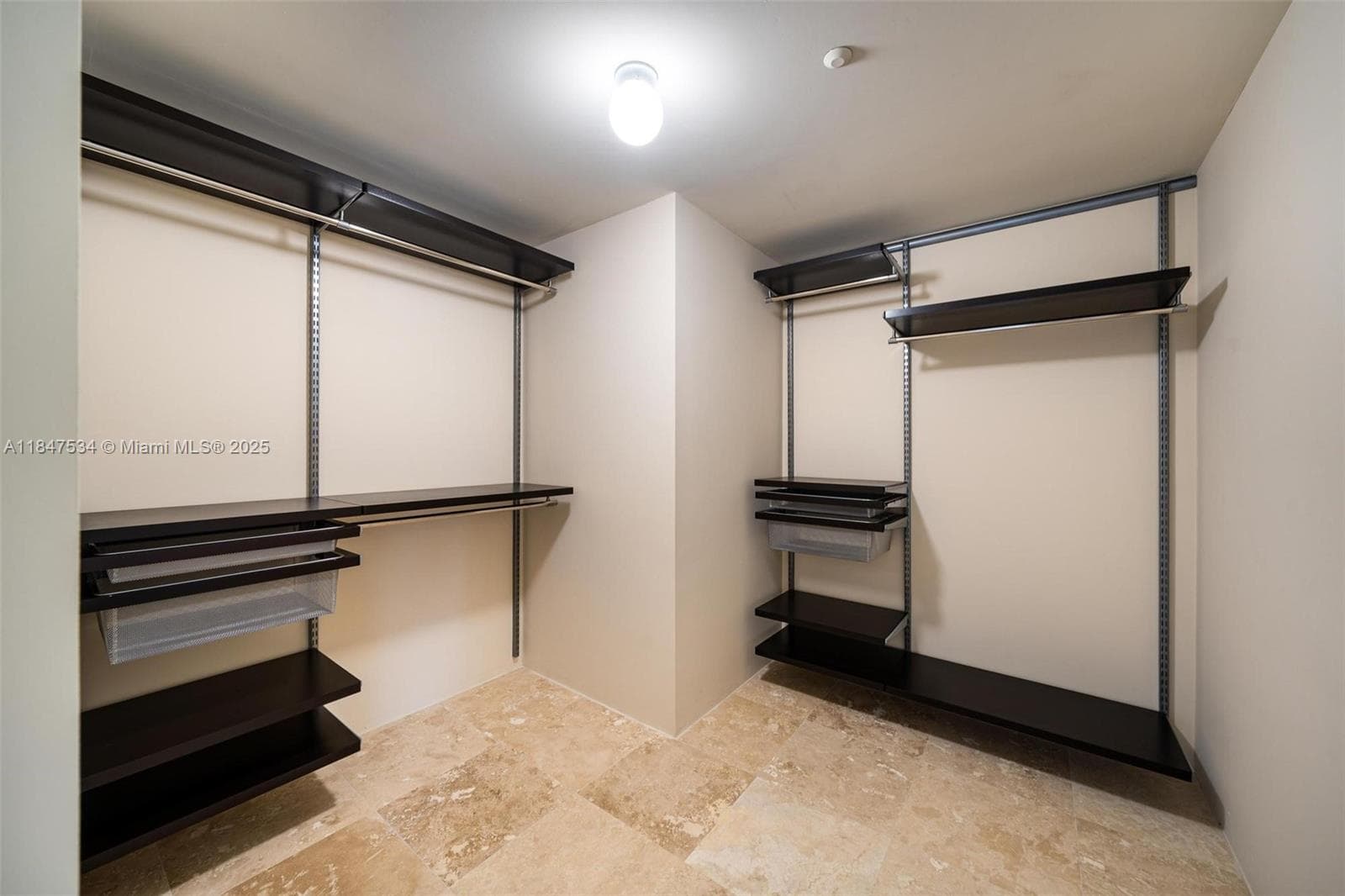 19111 Collins Ave 704 photo 11