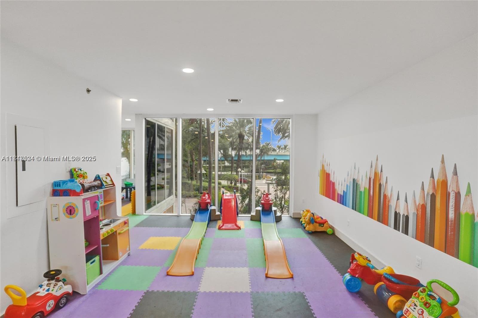 19111 Collins Ave 704 photo 21
