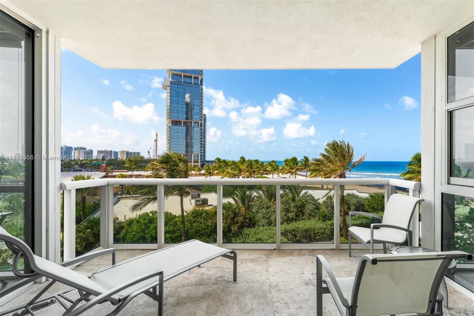 18201 Collins Ave 604 photo 3