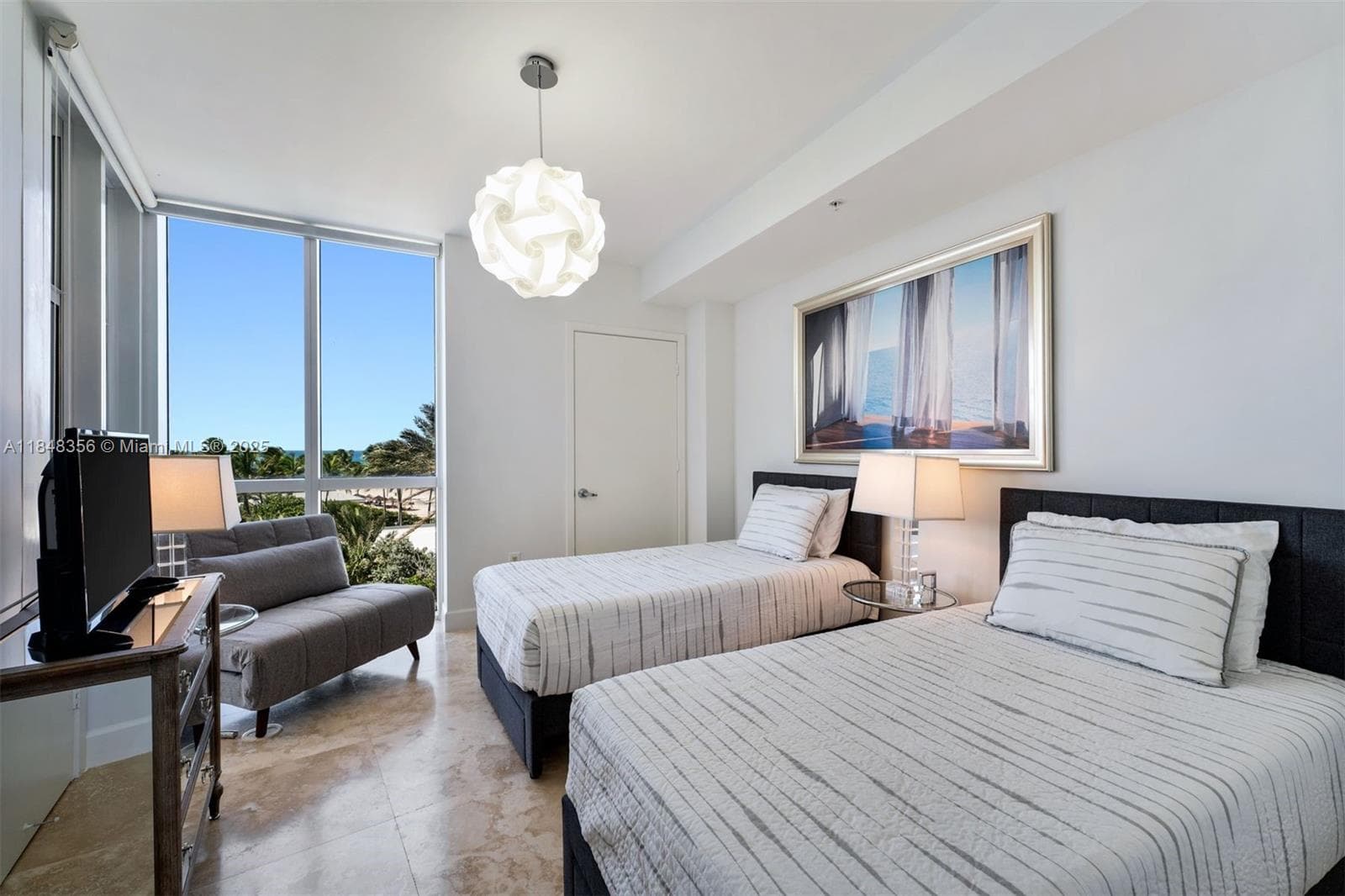 18201 Collins Ave 604 photo 25