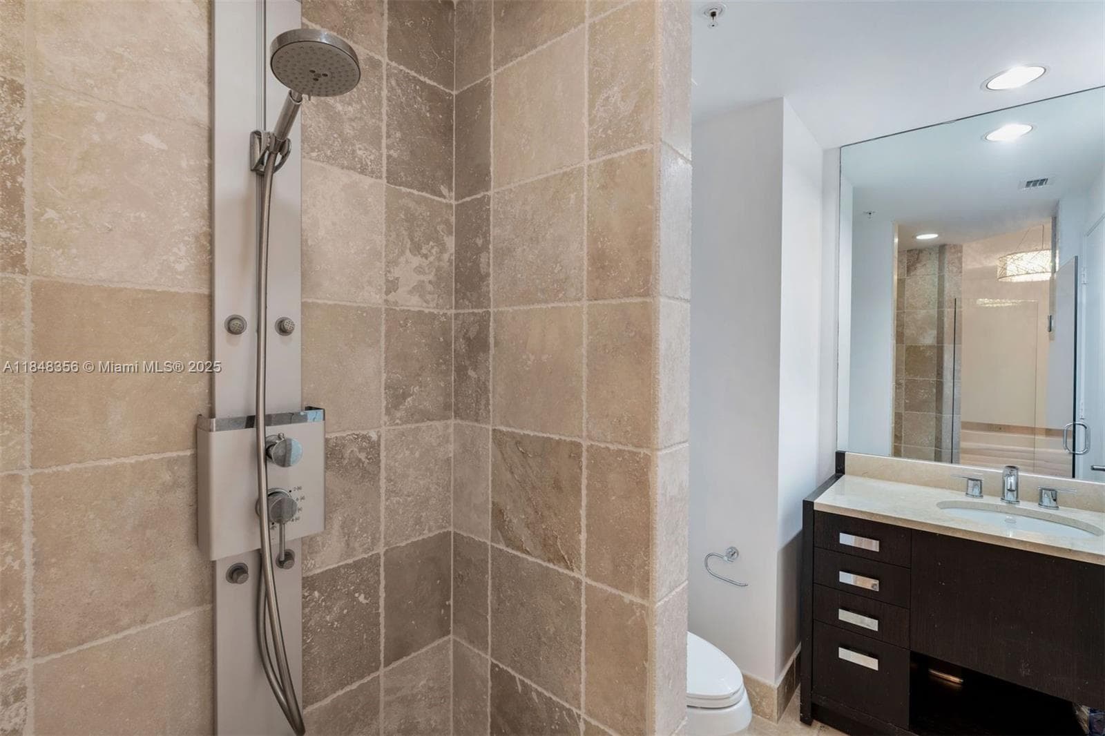 18201 Collins Ave 604 photo 21