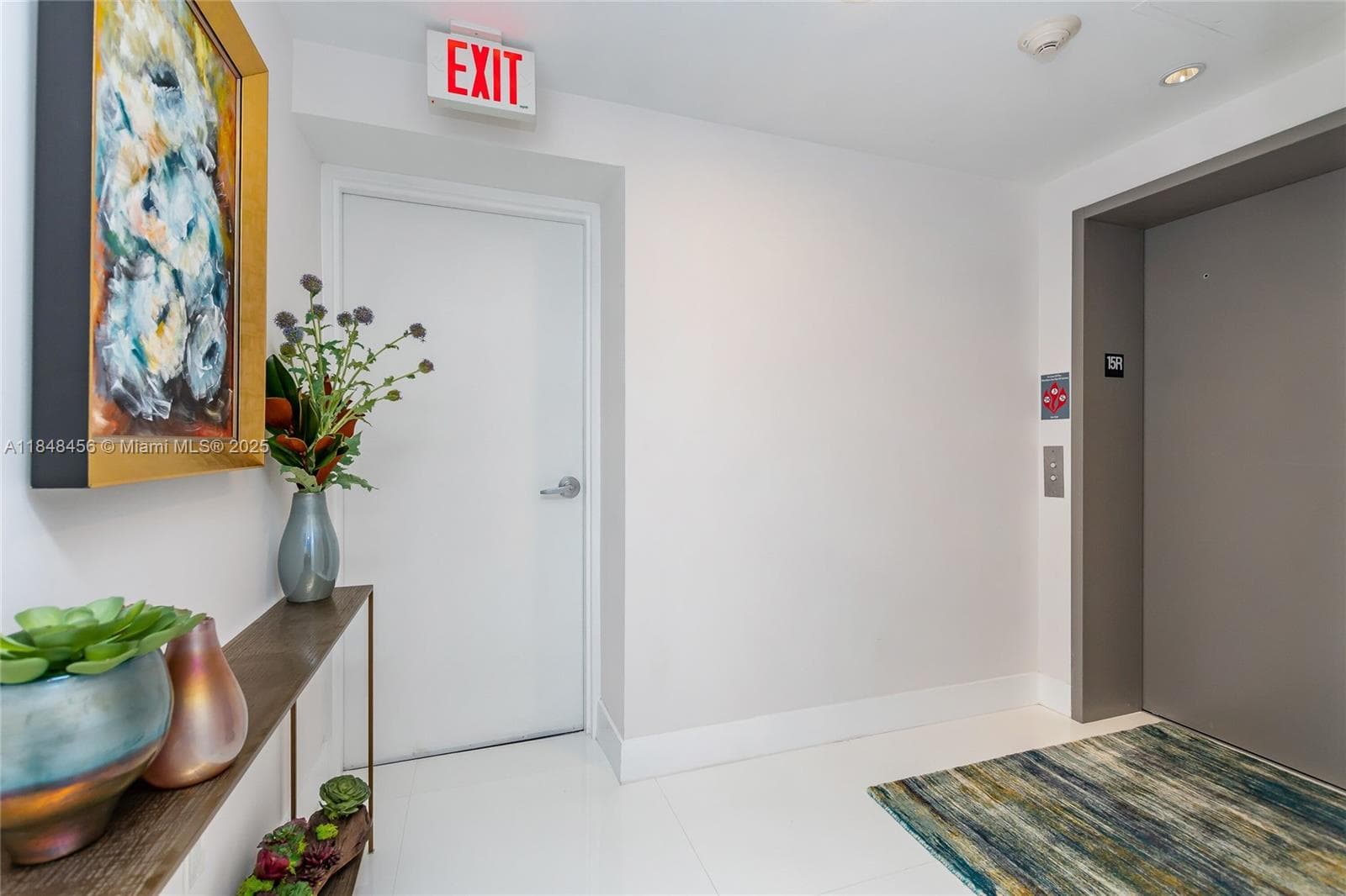 16385 Biscayne Blvd 1503 +2Parking photo 3