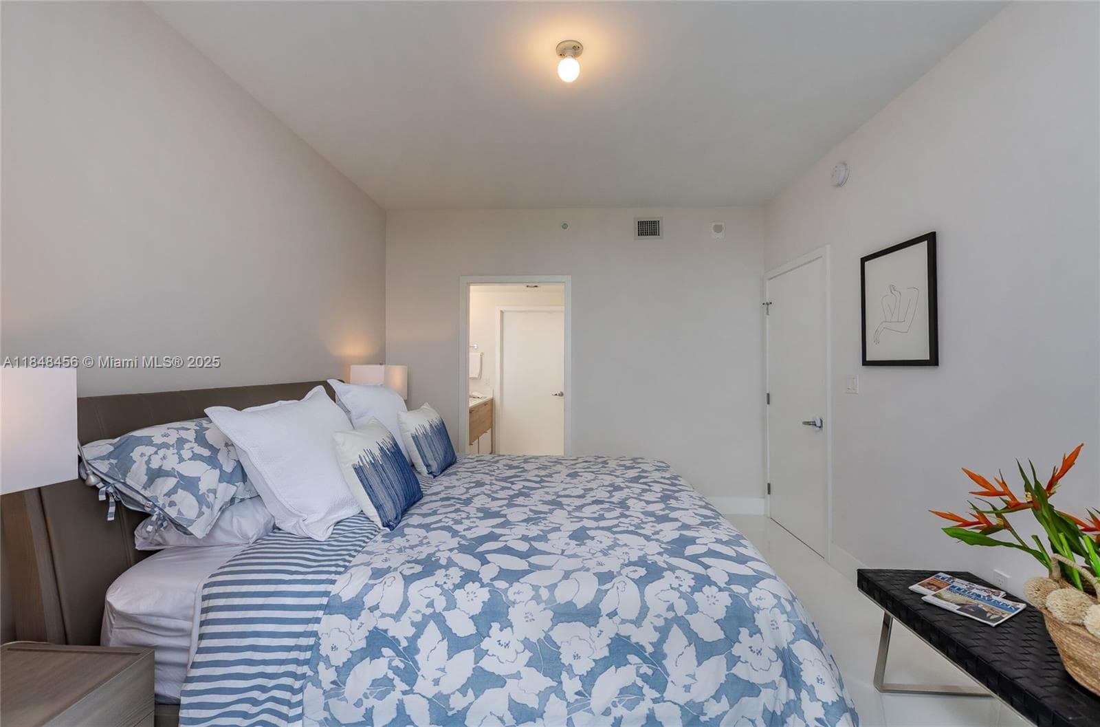 16385 Biscayne Blvd 1503 +2Parking photo 19