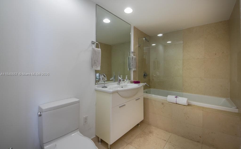485 Brickell Ave 3711 photo 13