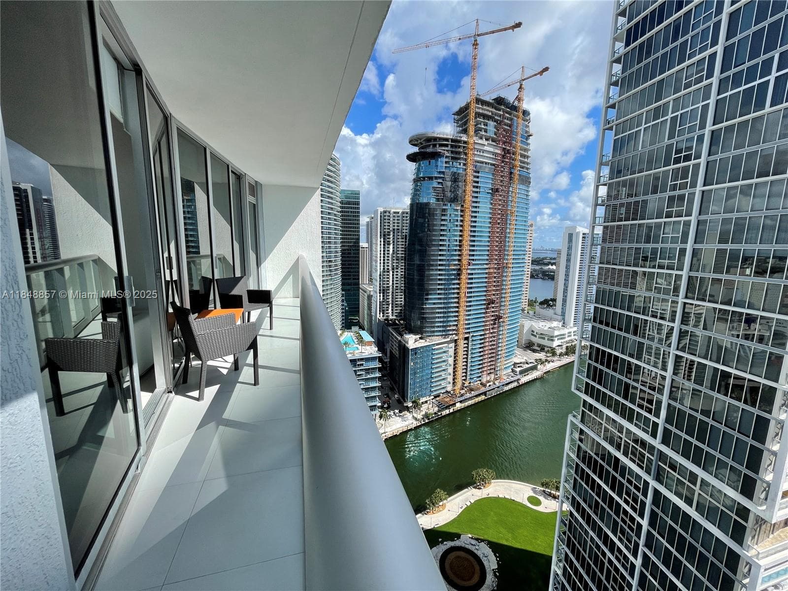 485 Brickell Ave 3711 photo 15