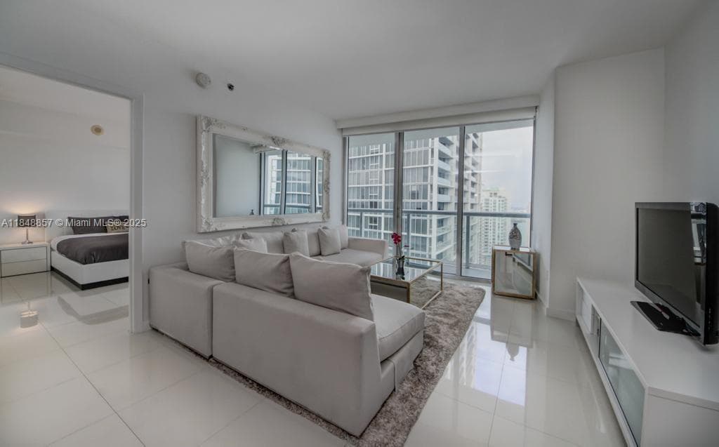 485 Brickell Ave 3711 photo 8