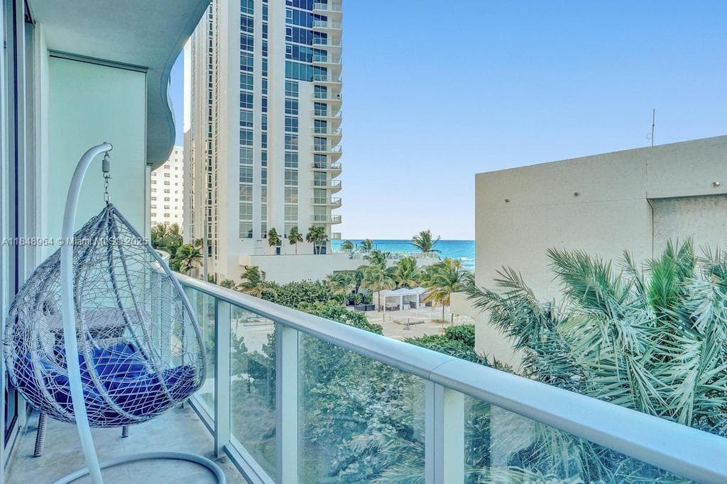 4111 S Ocean Drive 304 photo 12