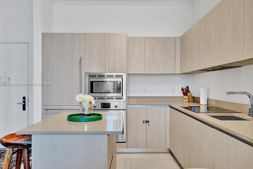 4111 S Ocean Drive 304 photo 18