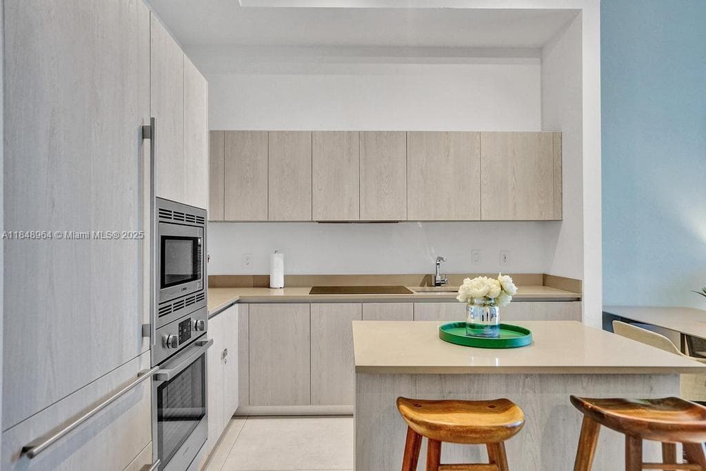 4111 S Ocean Drive 304 photo 19