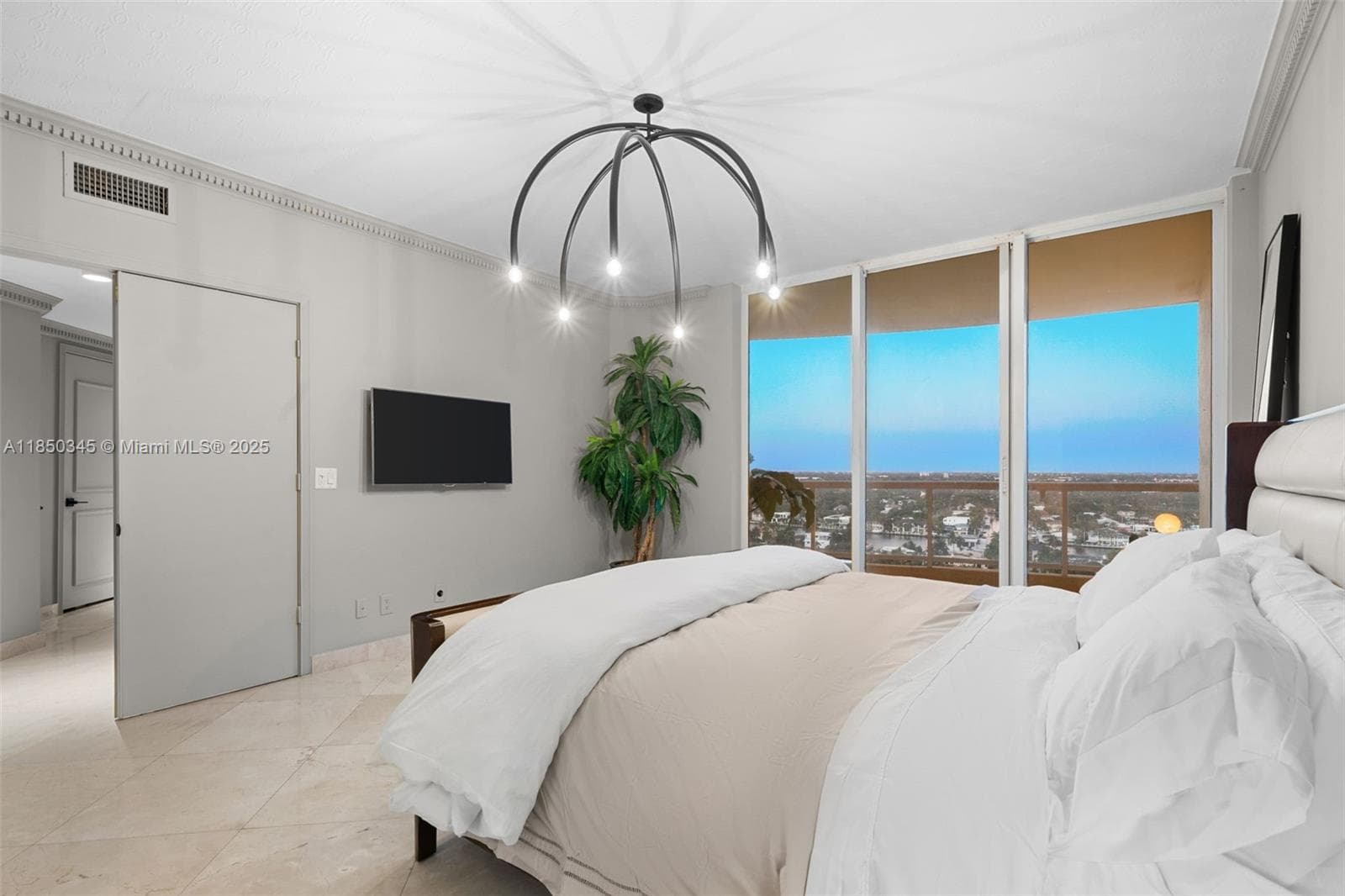 2100 N Ocean Blvd 18D photo 22