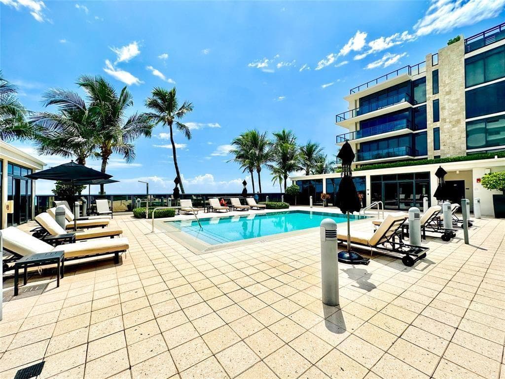 2101 S Surf Road 2C photo 3